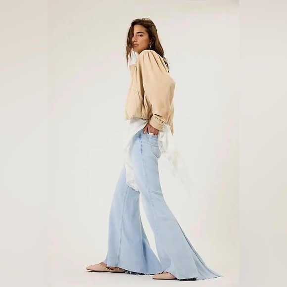 We The Free Denim - NWT We The Free LIVE WIRE FLARE JEANS